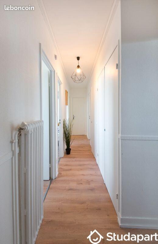 Chambre - 9 m² - 1 pièce