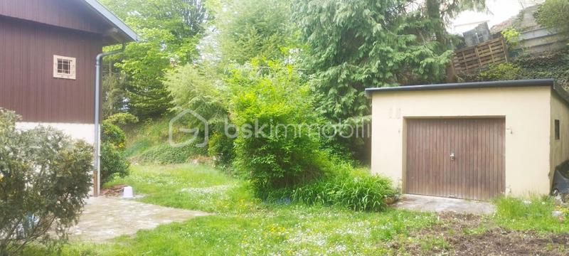 Maison - 220 m² - 6 pièces