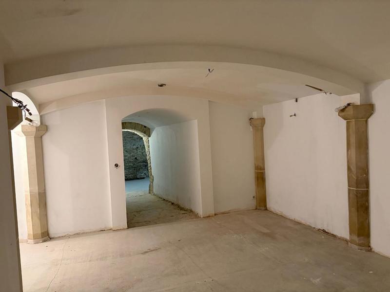 Maison - 221 m² - 1 pièce