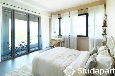 Chambre - 10 m² - 1 pièce