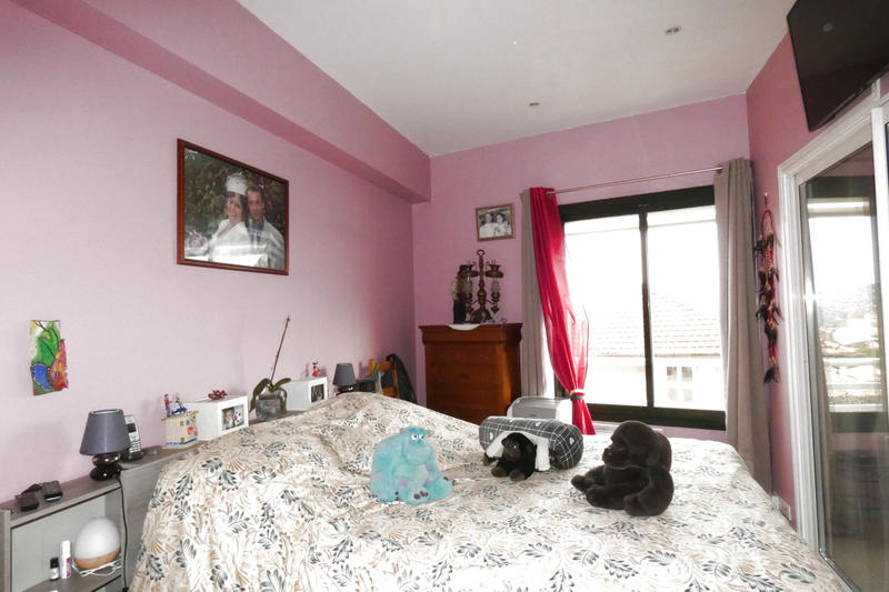 Appartement - 77 m² - 4 pièces