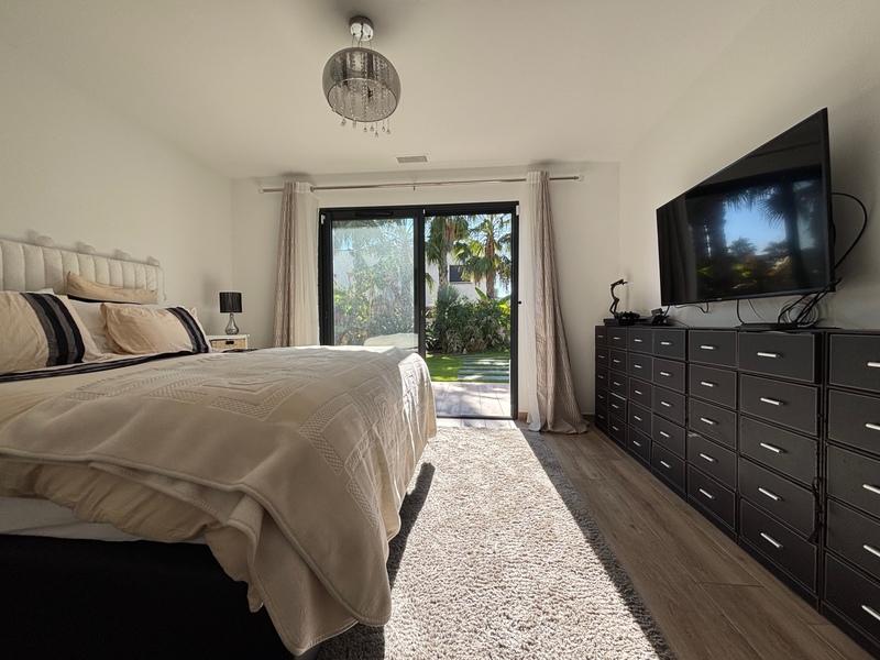 Maison - 200 m² - 6 pièces