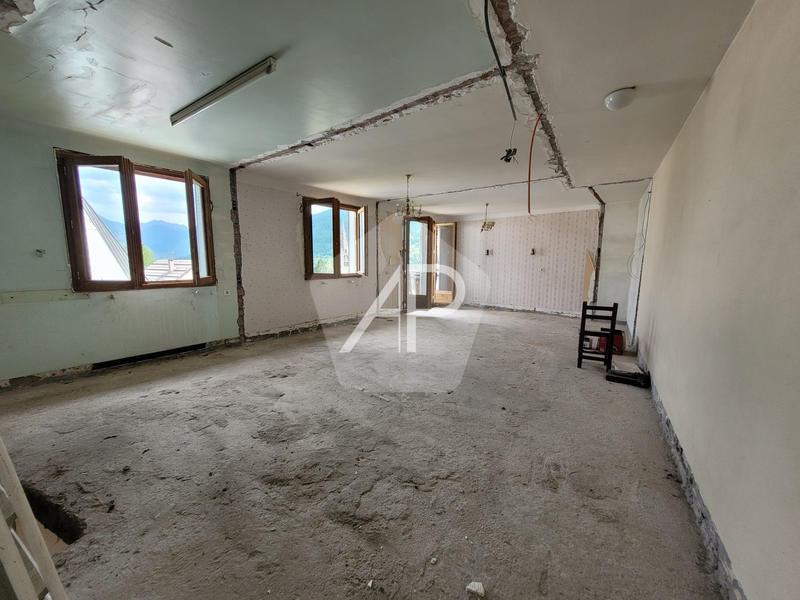 Maison ancienne - 138 m² - 7 pièces