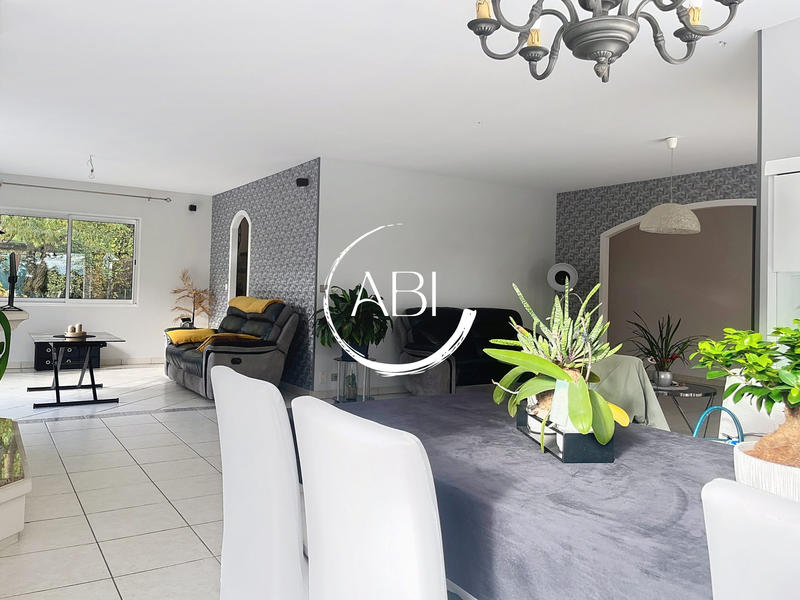 Maison - 155 m² - 4 pièces