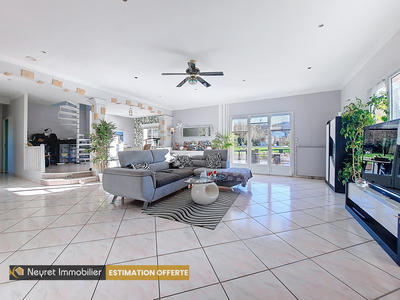 Maison - 160 m² - 7 pièces