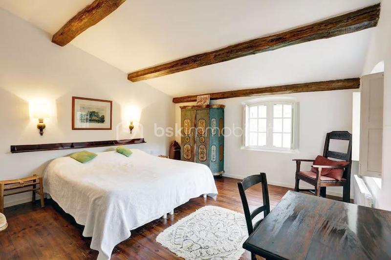 Mas - 135 m² - 5 pièces