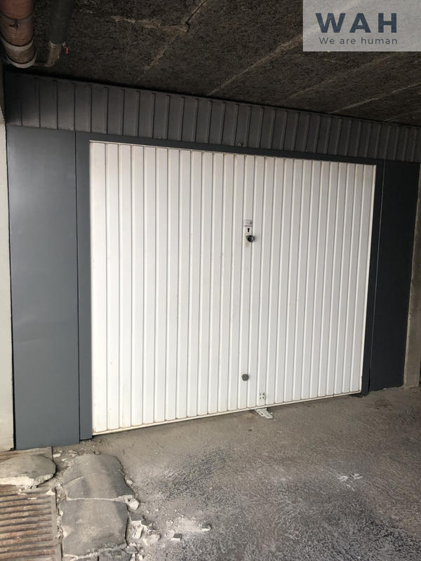 Parking / Garage - 23 m²