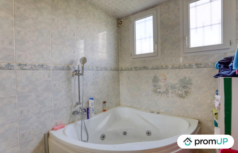 Maison ancienne - 180 m² - 8 pièces