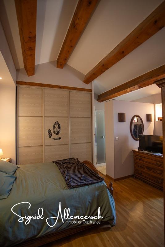 Maison - 345 m² - 10 pièces