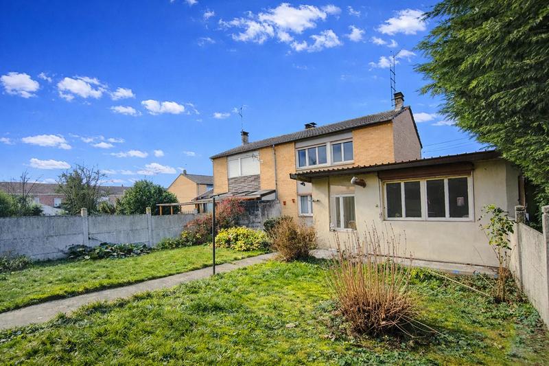 Maison - 86 m² - 4 pièces