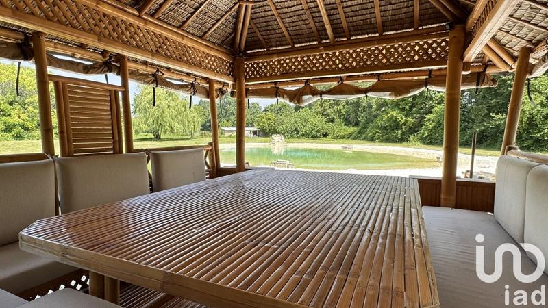 Maison - 590 m² - 20 pièces