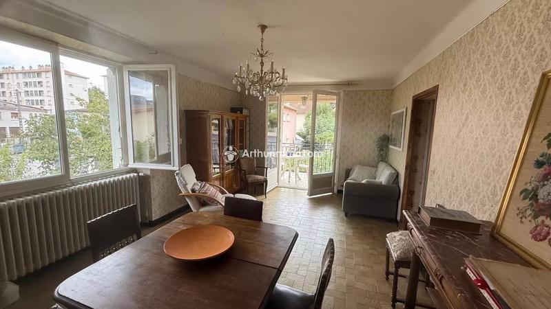 Maison - 98 m² - 5 pièces