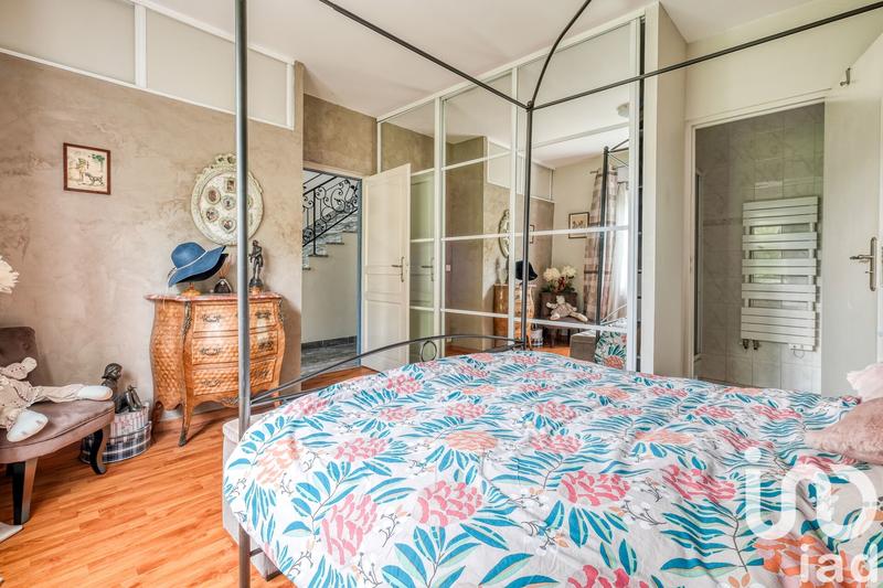 Maison de maîtres - 200 m² - 7 pièces