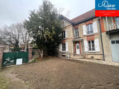 Maison - 97 m² - 5 pièces