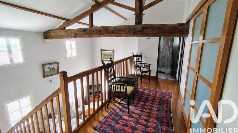 Maison - 170 m² - 9 pièces