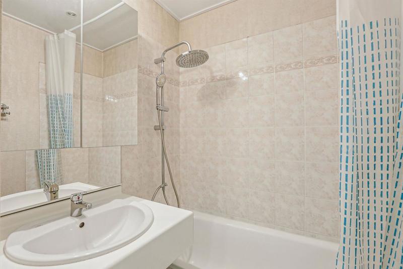 Local commercial - 140 m² - 5 pièces