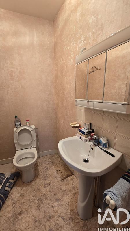 Maison - 200 m² - 8 pièces