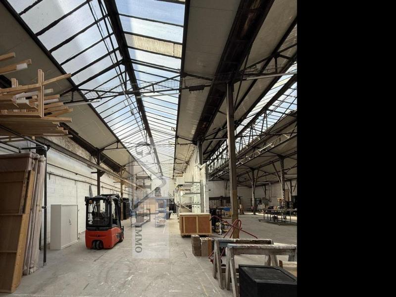 Entrepôt - 800 m²