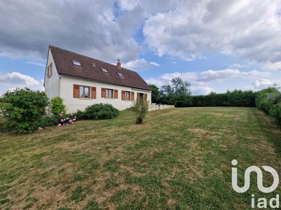 Maison - 280 m² - 7 pièces