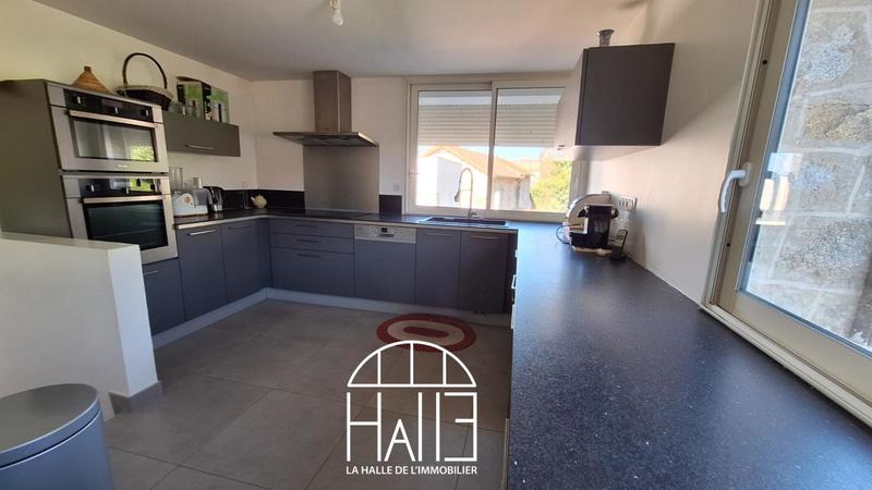 Villa - 300 m² - 10 pièces