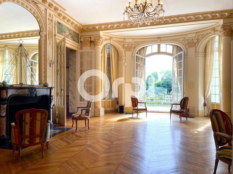 Château - 500 m² - 9 pièces