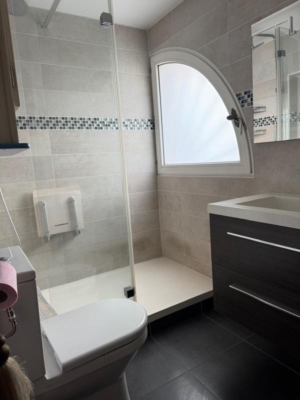 Maison - 93 m² - 6 pièces