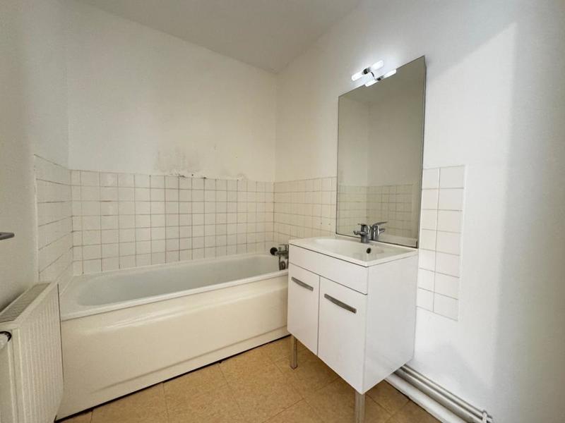 Appartement - 75 m² - 3 pièces