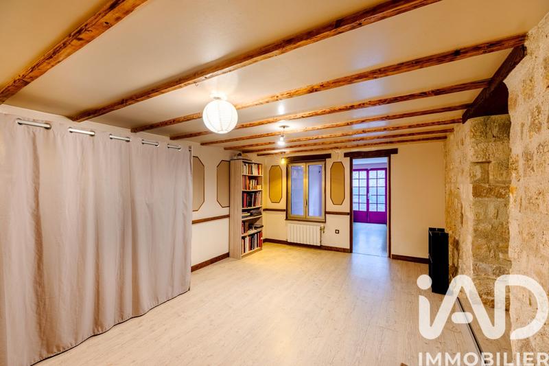 Maison - 198 m² - 8 pièces