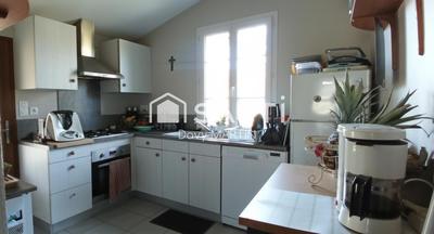 Maison - 95 m² - 5 pièces