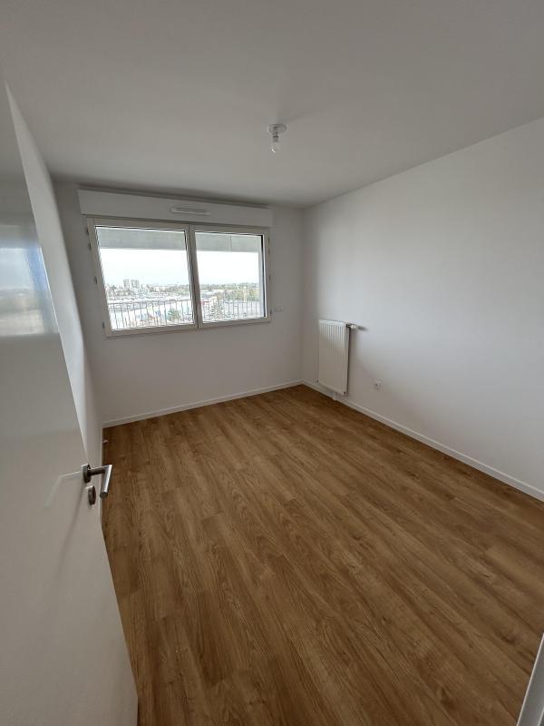 Appartement - 100 m² - 5 pièces