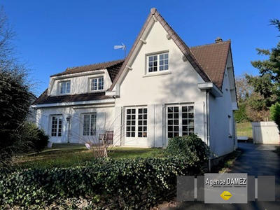 Maison - 200 m² - 8 pièces