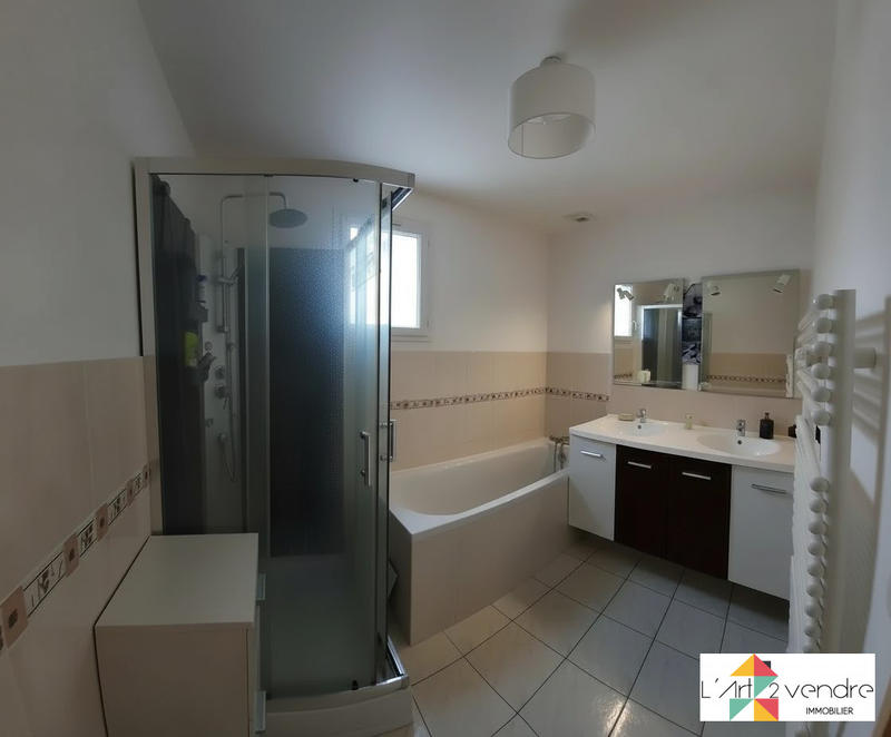 Maison - 103 m² - 6 pièces