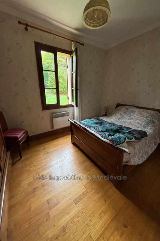 Maison - 174 m² - 5 pièces