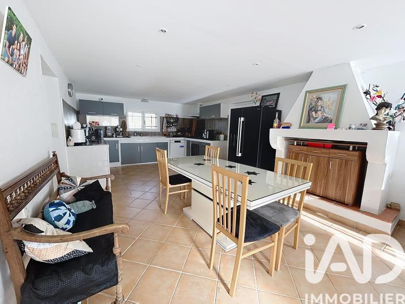 Maison - 465 m² - 15 pièces