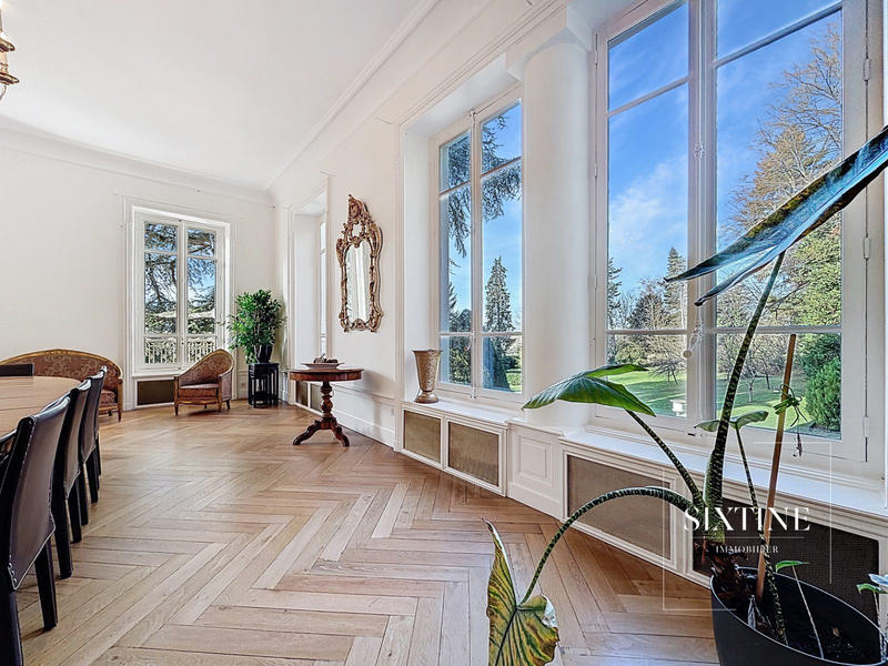 Manoir - 330 m² - 11 pièces