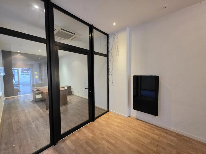 Bureau - 95 m² - 1 pièce