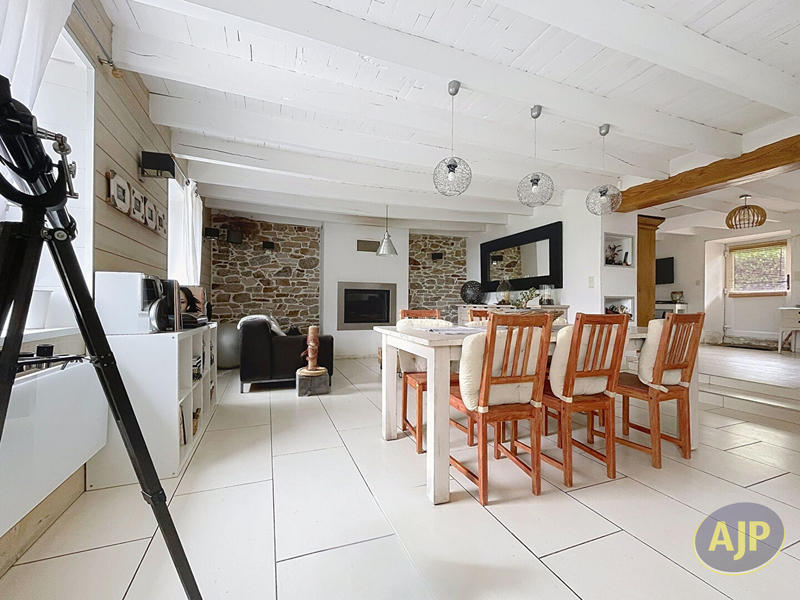 Maison - 126 m² - 5 pièces