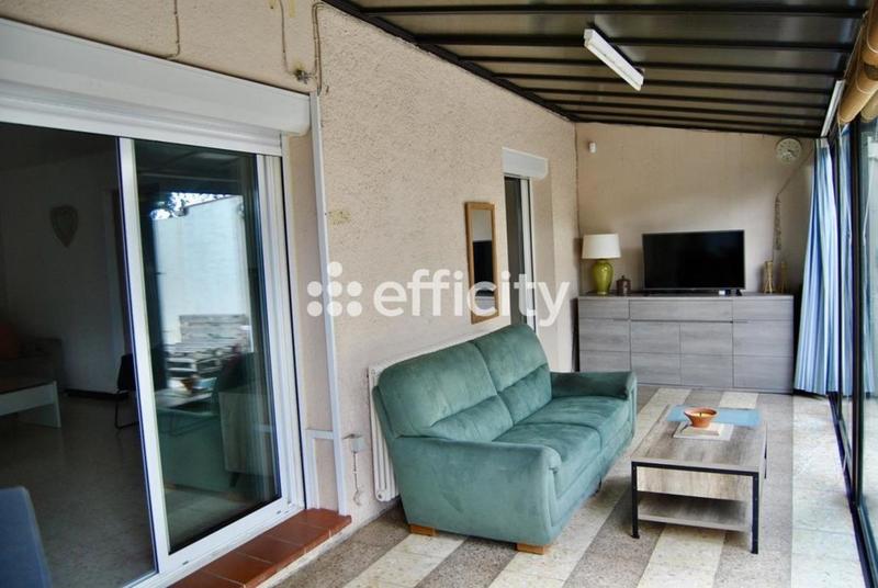 Villa - 100 m² - 5 pièces