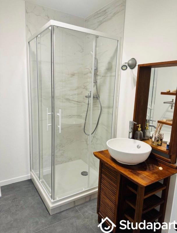 Chambre - 9 m² - 1 pièce