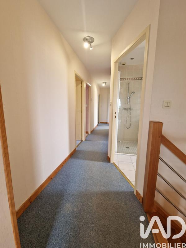 Maison - 242 m² - 10 pièces