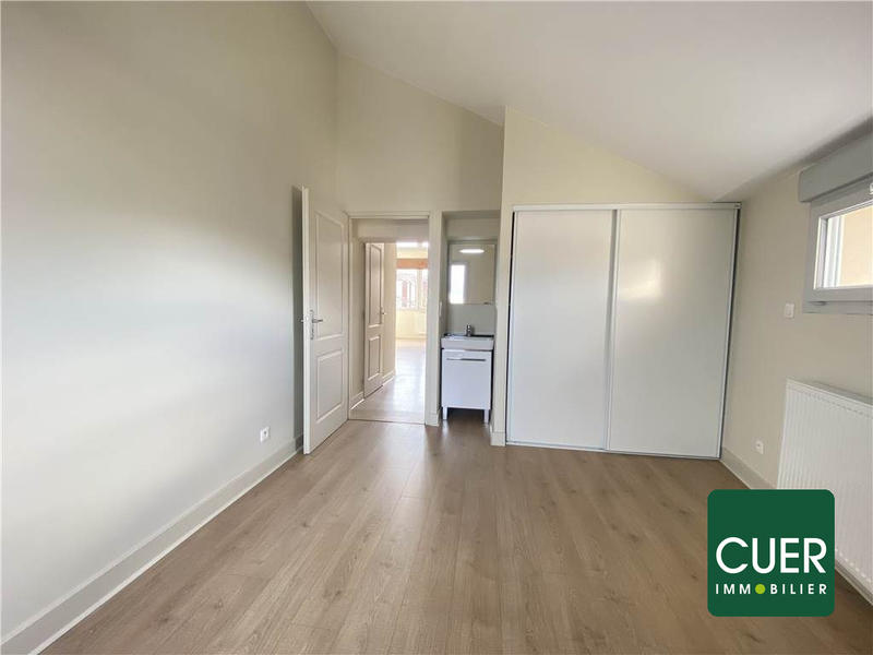 Appartement - 94 m² - 5 pièces