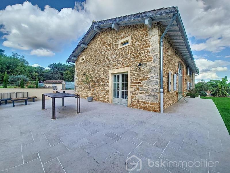 Corps de ferme - 170 m² - 7 pièces