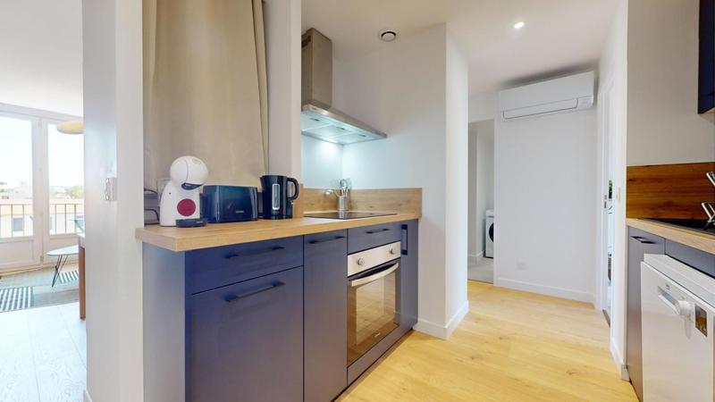 Appartement - 80 m² - 5 pièces