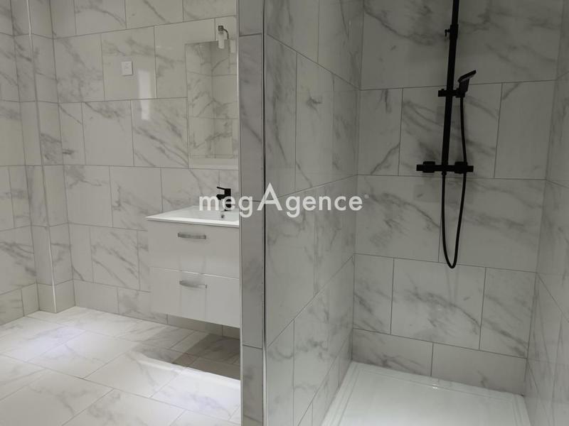 Maison - 92 m² - 4 pièces