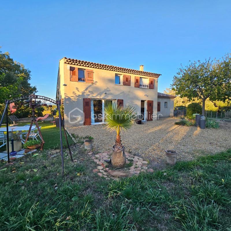 Propriété - 162 m² - 6 pièces