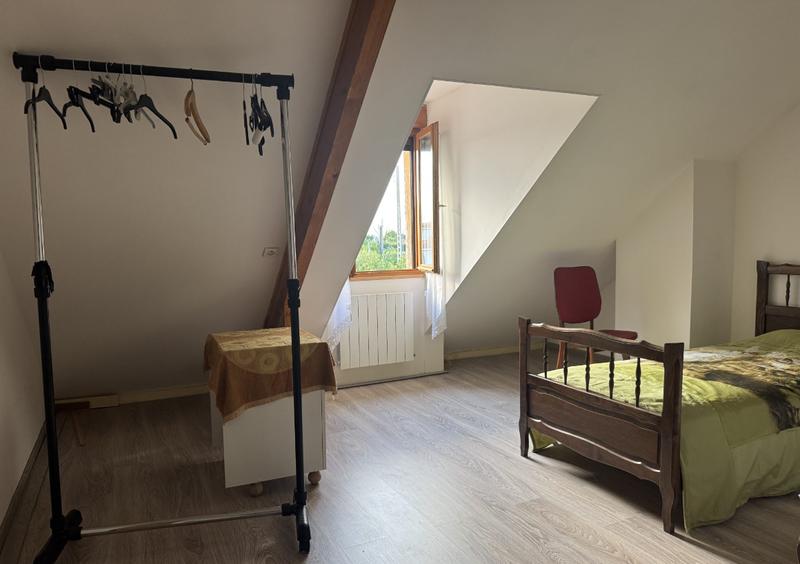 Maison - 161 m² - 11 pièces