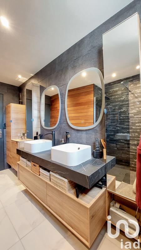 Maison - 160 m² - 7 pièces