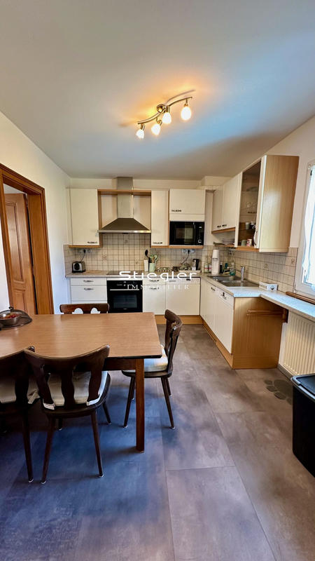 Maison - 95 m² - 4 pièces