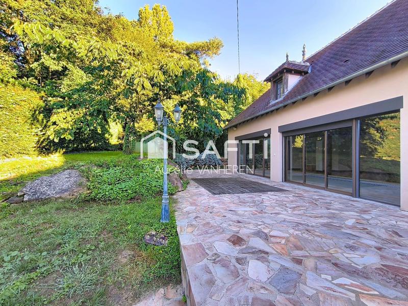 Maison - 291 m² - 11 pièces