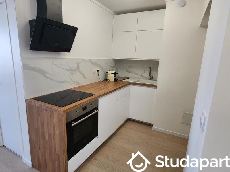 Chambre - 11 m² - 1 pièce